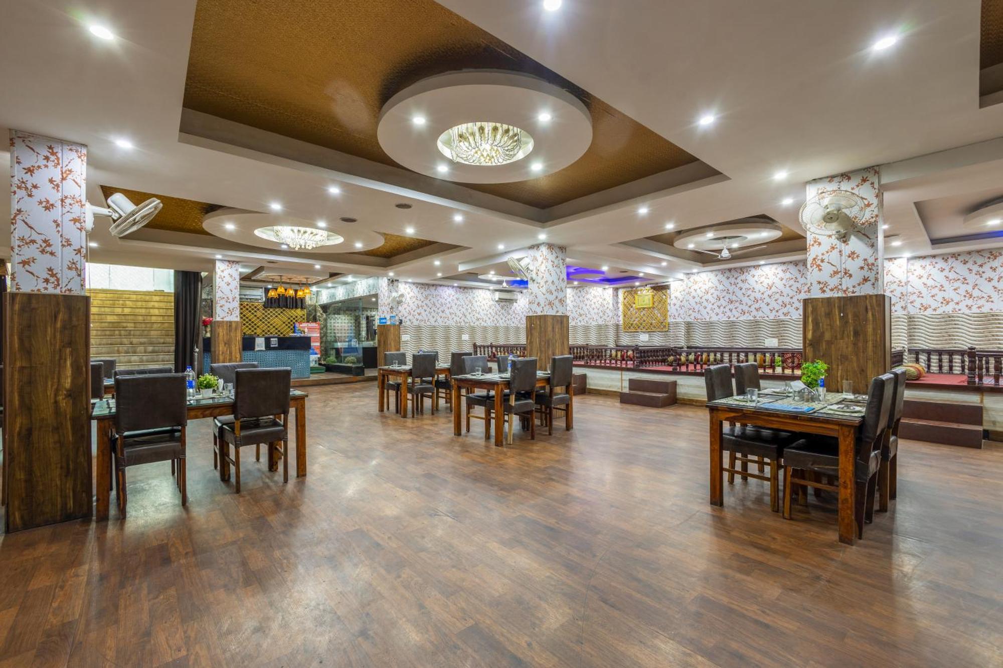Kabul Hotel By Nexhub Palace - Medanta Gurgaon Exterior foto